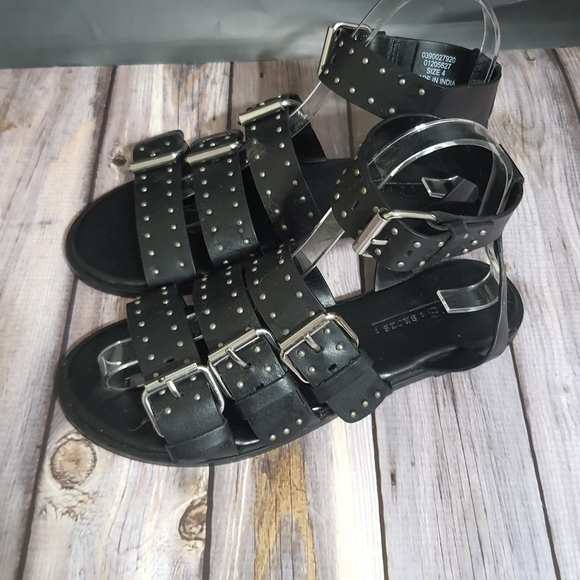 ASOS Woman's Size 4 Fonzy Leather Studded Gladiator Sandals - Picture 4 of 6